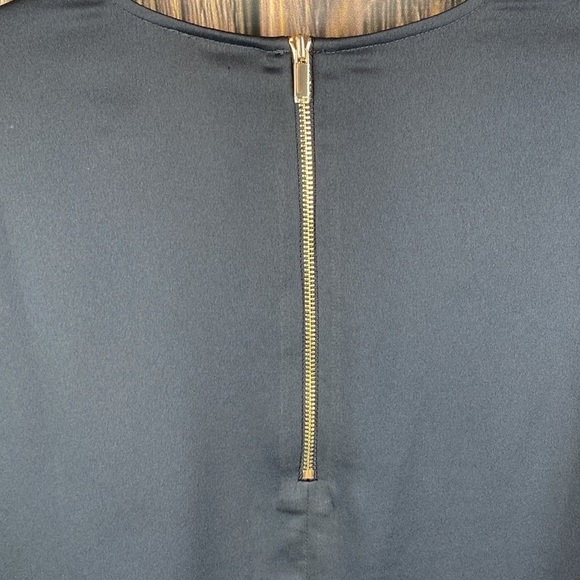 Ann Taylor Navy Blouse W/ Crochet Overlay & Gold Colored Zipper- Size XS - Picture 6 of 8